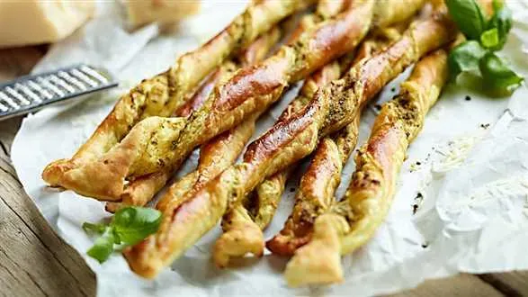 Francuskie paluchy z pesto