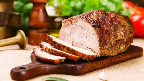 Schab na kanapki — przepis na pieczony schab na kanapkę