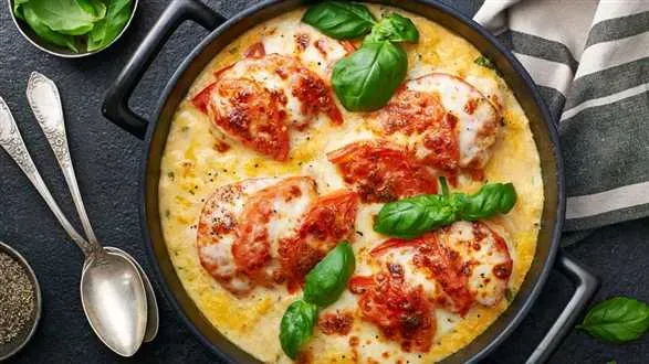 Zapiekanka z kurczakiem na purée ziemniaczano-kukurydzianym