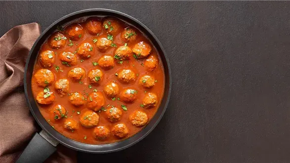 Pulpety z indyka w sosie pomidorowym