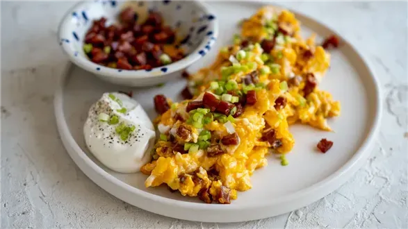 Jajecznica z chorizo