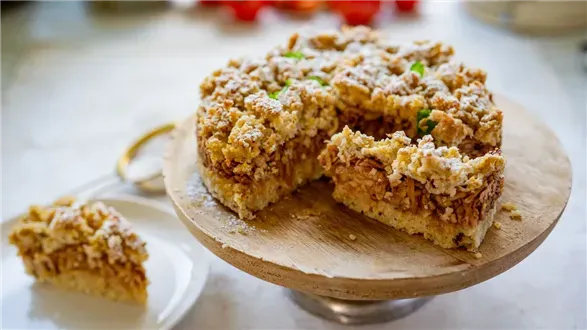 Bezglutenowa, wegańska szarlotka z kaszą jaglaną bez cukru