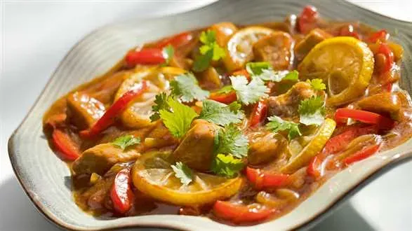 Potrawka z wieprzowiny  w cytrynach z przyprawami