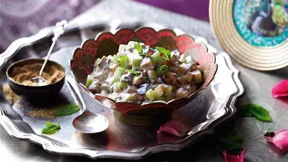 Raita z ogórków i bakłażana