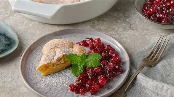 Suflet Salzburger Nockerl z konfiturą żurawinową