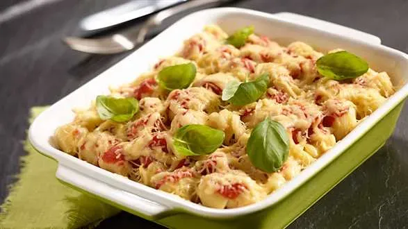 Faszerowany makaron lumaconi