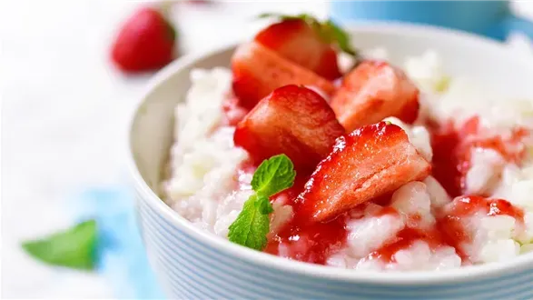 Ryż z truskawkami