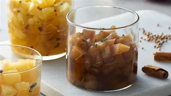 Jabłkowy chutney z piwem