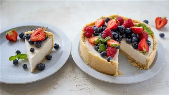 Sernik na zimno z serków wiejskich (MCS)