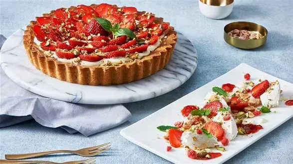 Dwa sposoby na truskawki i białą czekoladę 