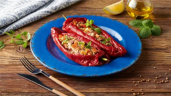 Papryki zapiekane z greckimi serami