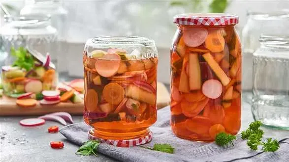 Pikle - z ogórków, marchewki i cebuli