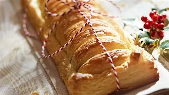 Kulebiak z karpiem i kapustą