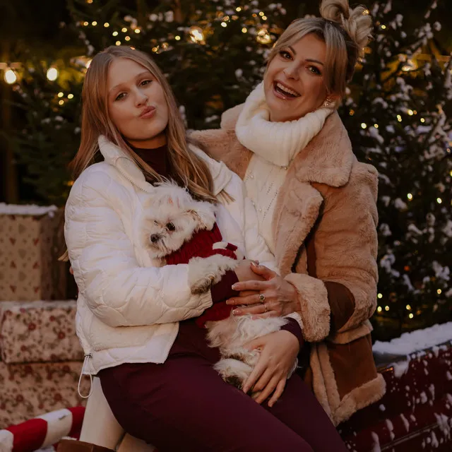 Hej kolęda (Miłość w sercach) • Cały album • Wszystkie utwory • Wykonawca