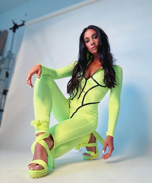 Frenzy • Albumy • Piosenki • Życiorys