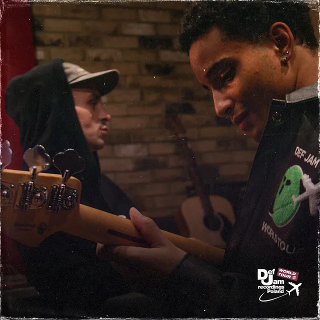 Pomiędzy • Cały album • Wszystkie utwory • Wykonawca