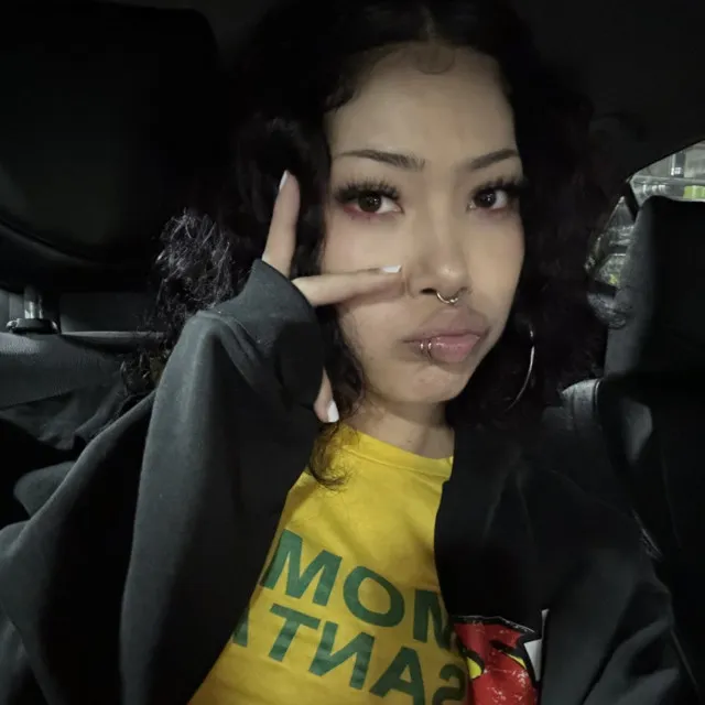 Molly Santana • Cały album • Wszystkie utwory • Wykonawca