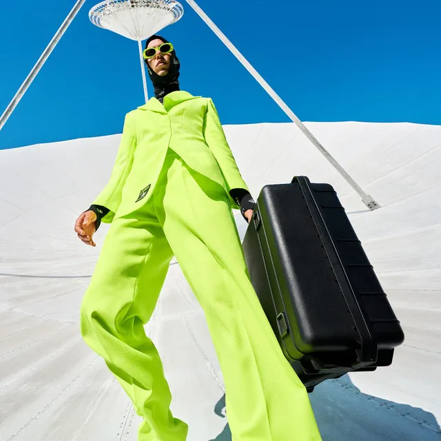 Internaziomal • Cały album • Wszystkie utwory • Wykonawca