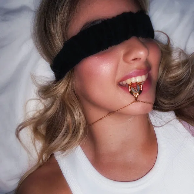 niepoprawny numer • Cały album • Wszystkie utwory • Wykonawca