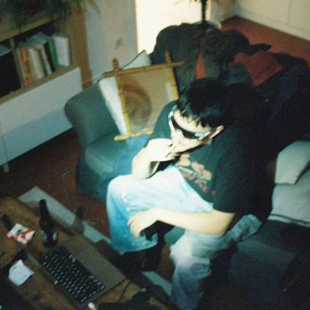 just want u to feel something • Cały album • Wszystkie utwory • Wykonawca