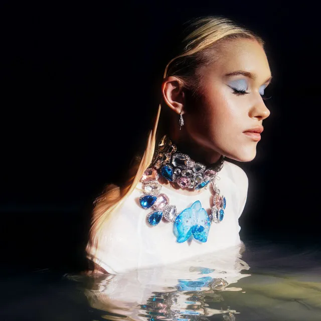 Zostałeś • Cały album • Wszystkie utwory • Wykonawca