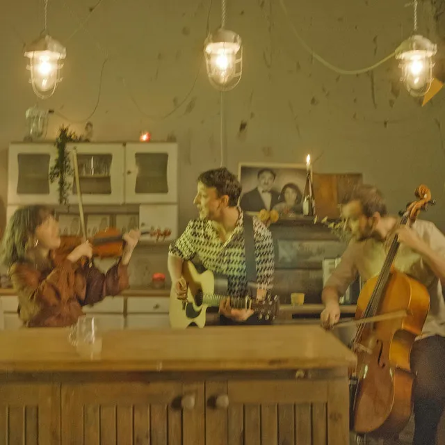 Widelec (Nie mam nic) • Cały album • Wszystkie utwory • Wykonawca