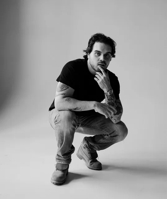 Lauri • Albumy • Piosenki • Życiorys