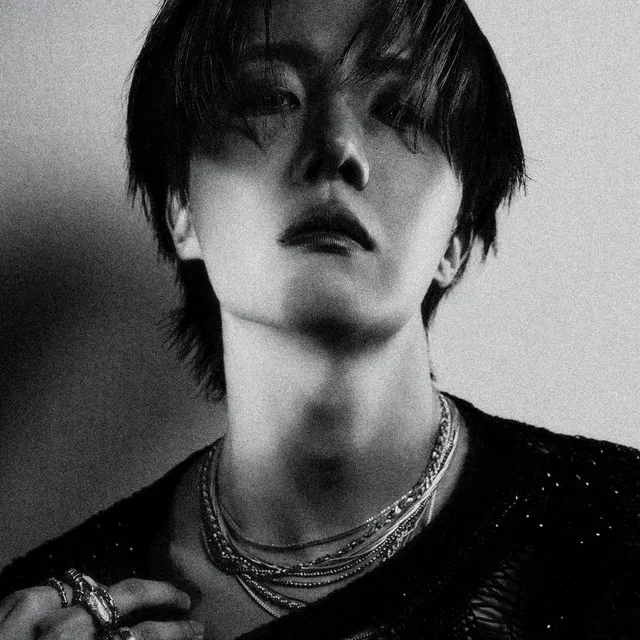 J-Hope & GloRilla • Albumy • Piosenki • Życiorys