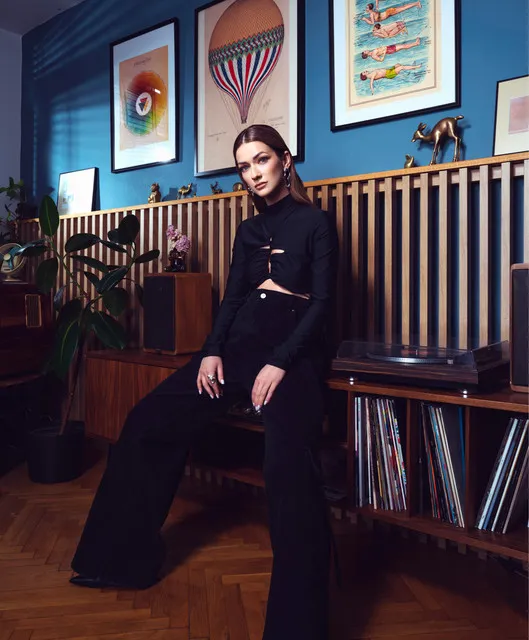 Jula • Dyskografia • Życiorys • Utwory