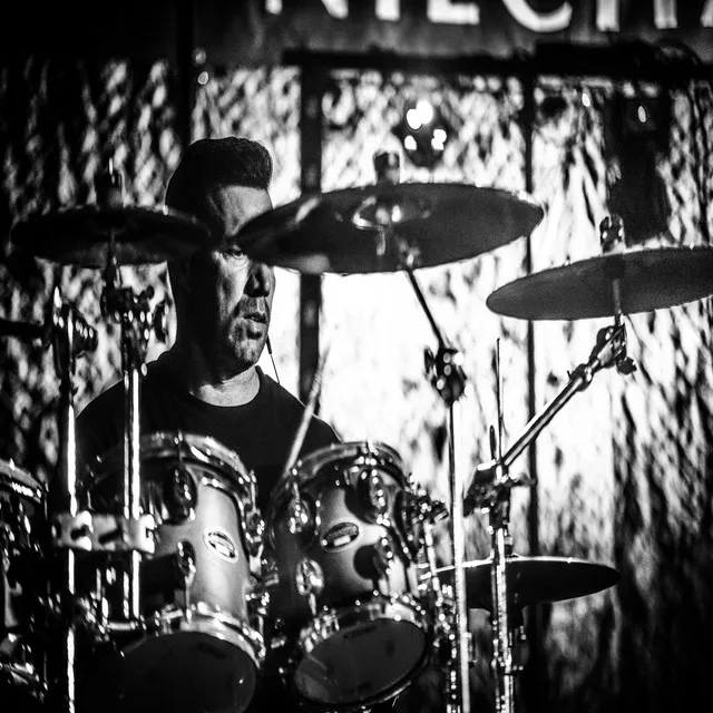 NÓŻKA CHODZI SAMA • Cały album • Wszystkie utwory • Wykonawca