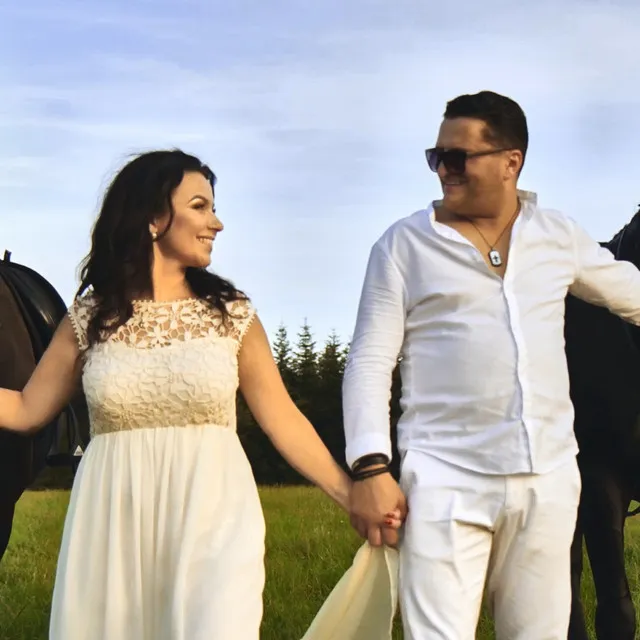 Tylko bądź • Cały album • Wszystkie utwory • Wykonawca