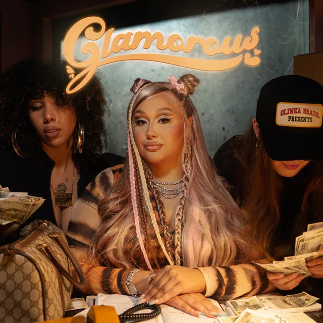 Glamorous • Cały album • Wszystkie utwory • Wykonawca