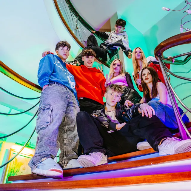 TEENZ • Albumy • Piosenki • Życiorys