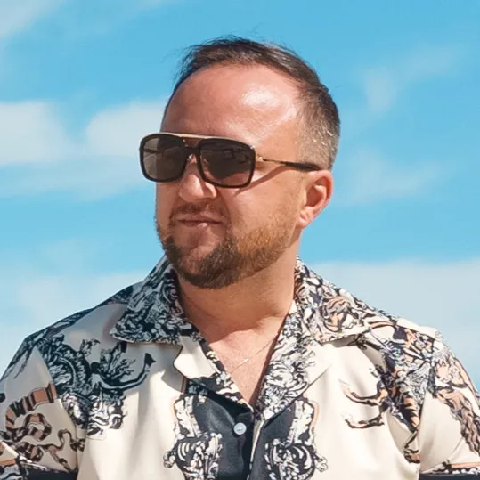 Mateusz Mijal • Dyskografia • Życiorys • Utwory