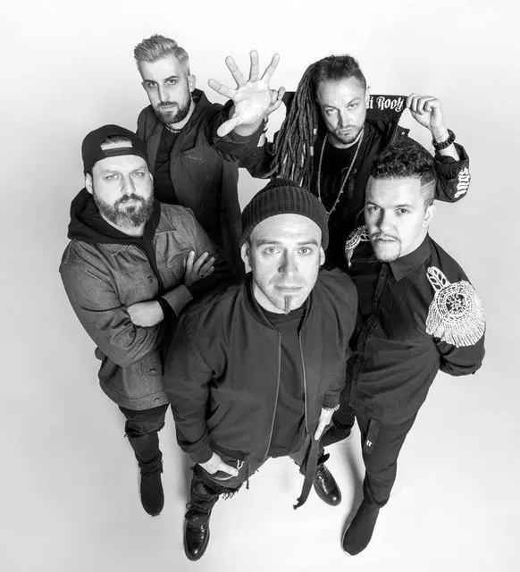 Afromental • Albumy • Piosenki • Życiorys