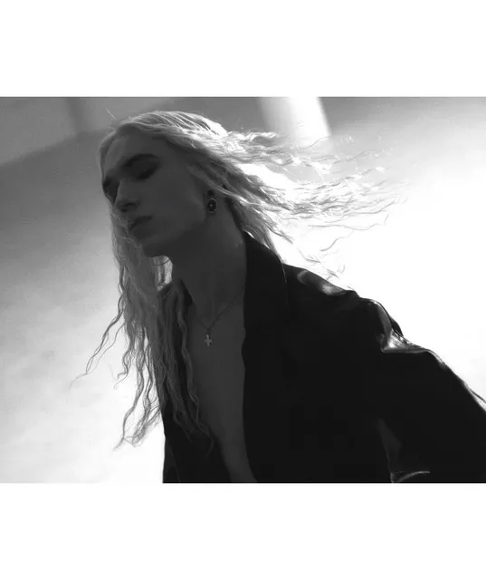 2hollis • Dyskografia • Życiorys • Utwory