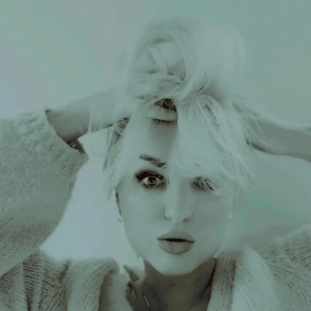 Ej ! • Cały album • Wszystkie utwory • Wykonawca