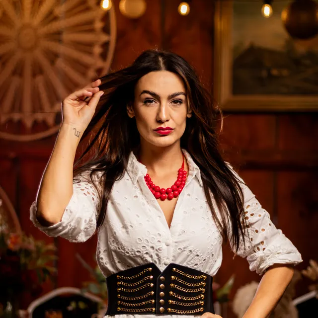 Justyna Lubas • Albumy • Piosenki • Życiorys