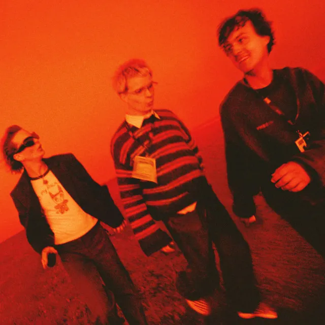 Potwory z szafy (feat. Kacperczyk) • Cały album • Wszystkie utwory • Wykonawca