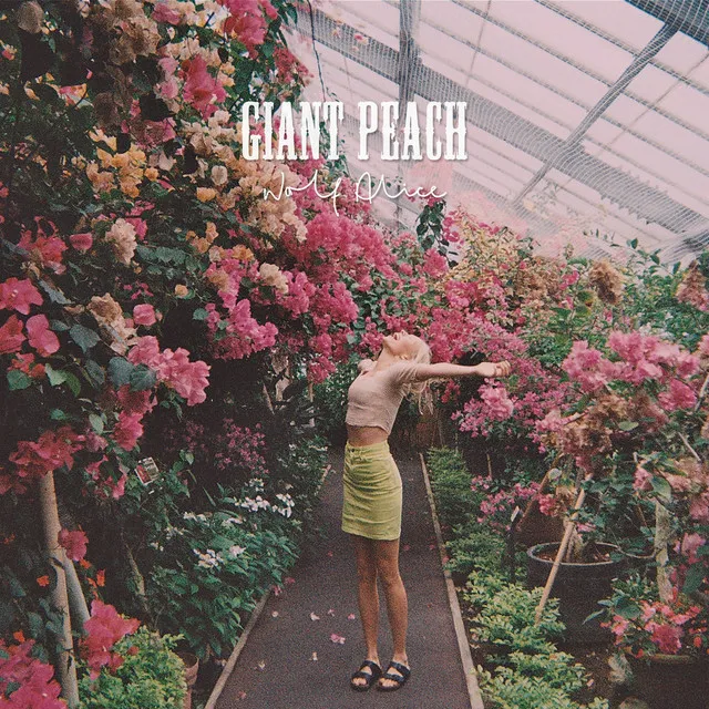 Giant Peach • Cały album • Wszystkie utwory • Wykonawca
