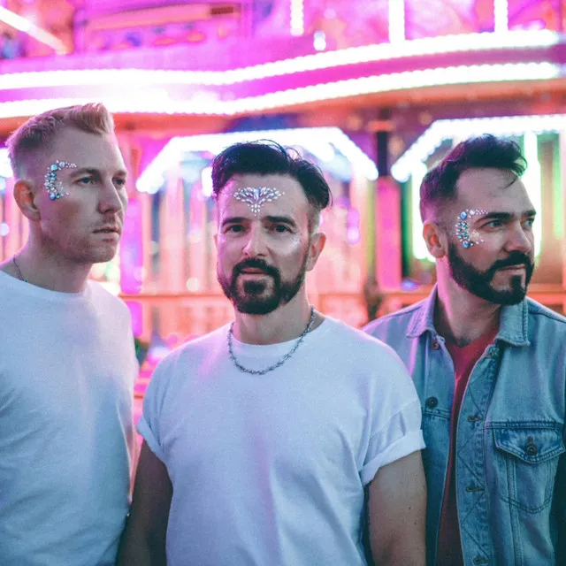 Na przekór • Cały album • Wszystkie utwory • Wykonawca