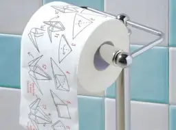 Papier toaletowy we śnie: Zaskakujące interpretacje oczyszczenia i strachu