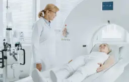 Czy po badaniu PET można prowadzić samochód bez obaw o skutki?