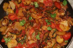 Les meilleures épices avec courgette et tomate pour des plats savoureux