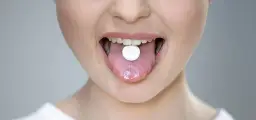 Antybiotyk na zapalenie jamy ustnej? Kiedy jest potrzebny?