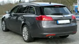 Opel Insignia pojemność baku – ile litrów paliwa naprawdę zmieścisz?