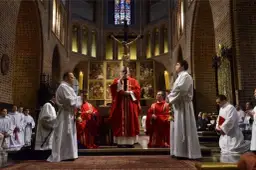 Czy msza w wielki piątek jest obowiązkowa? Oto, co musisz wiedzieć