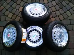 Jakie felgi pasują do Fiata 126p? Sprawdź idealne opcje i wymiary