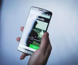 Spotify w Polsce od kiedy? Zaskakująca historia i rozwój platformy