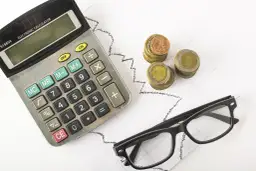 Jak profesjonalne firmy wspierają w regulowaniu zobowiązań – przewodnik po metodach pracy